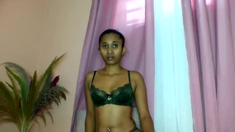 jenita_69 online show from June 13, 5:40 am