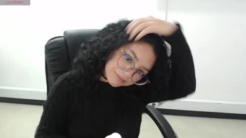 jenn online show from October 24, 9:15 pm