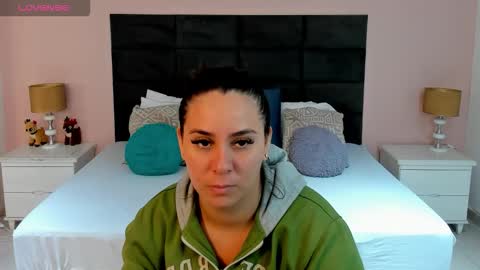 jenner_madison online show from December 4, 12:05 pm