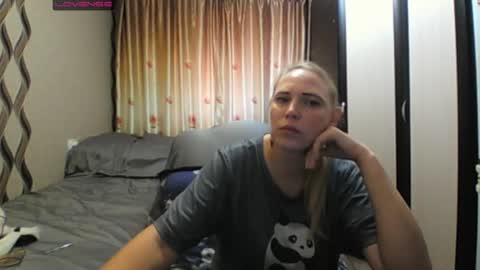 JenniDeep online show from June 25, 9:03 am