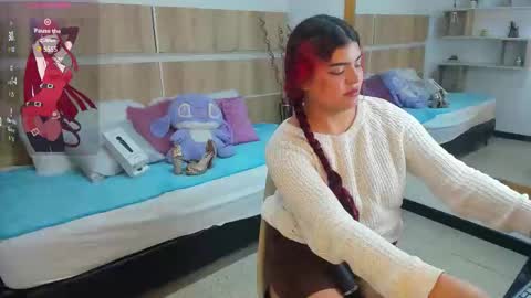 jennie_rose_ online show from December 3, 3:29 am