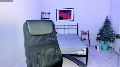 Ellis online show from January 9, 12:03 am