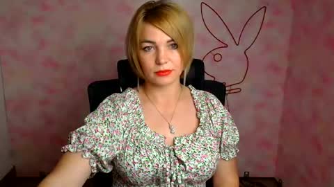 Jennifer online show from July 13, 11:36 am