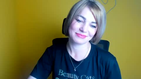Jennifer online show from June 26, 11:59 am