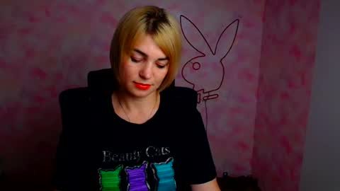 Jennifer online show from July 27, 11:51 am