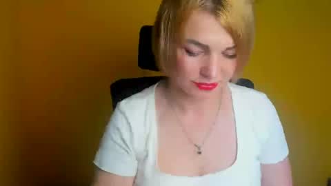 Jennifer online show from July 3, 11:48 am
