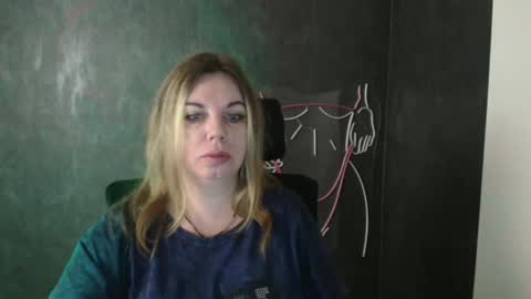 Jennifer online show from October 2, 5:28 am