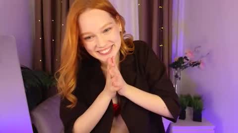 Jennifer online show from March 28, 12:17 pm