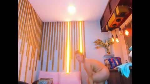 Jennifer vega  online show from November 10, 2:58 am