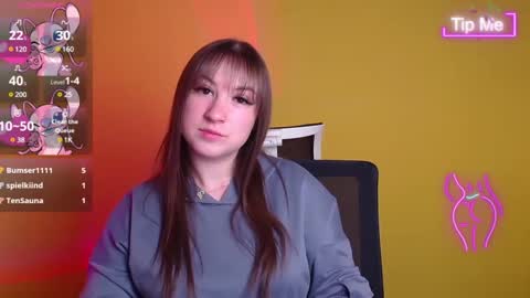 Jennifer online show from March 6, 9:47 am