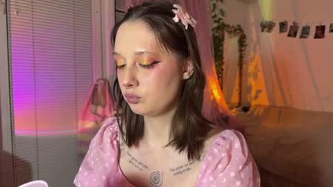 Jennifer Jenny Darling   online show from July 10, 7:07 pm