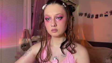 Jennifer Jenny Darling   online show from July 2, 7:08 pm
