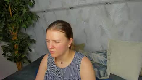 Jenny online show from July 2, 9:14 am