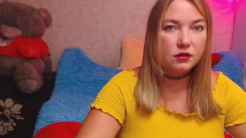 Snapshot of jenny_oliviawow chatting on September 10, 3:02 pm  All the most interesting in private.  my room for my smile  online show from September 10, 3:02 pm