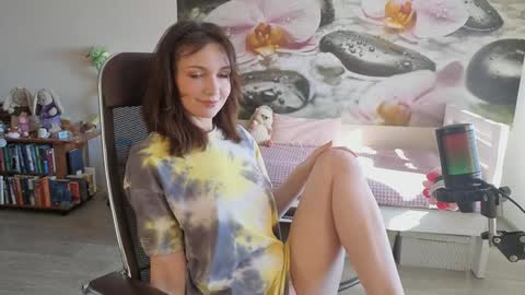 jennycutey online show from February 18, 4:12 am