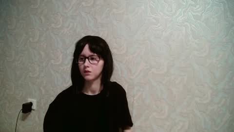 JennyOlset online show from December 19, 9:29 am