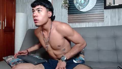 Jeremy online show from February 8, 10:24 pm