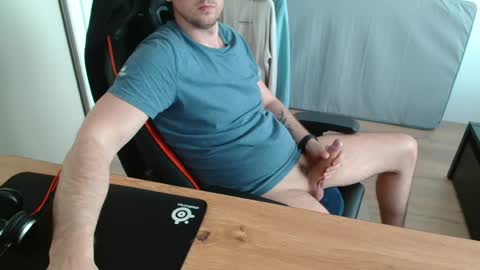 Boy likes daddies online show from April 16, 12:05 pm