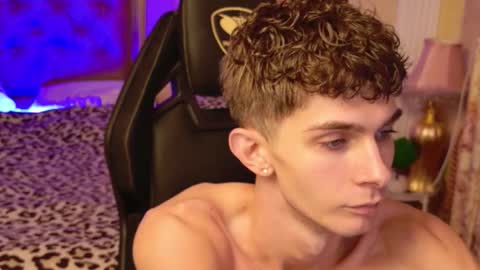 Jerry  online show from December 18, 1:01 am