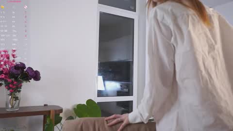 Molly online show from November 30, 3:30 pm