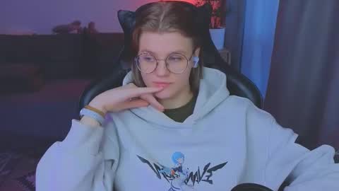  JessieVibes online show from February 18, 2:50 pm