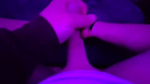 jesseboyy online show from February 11, 4:11 am