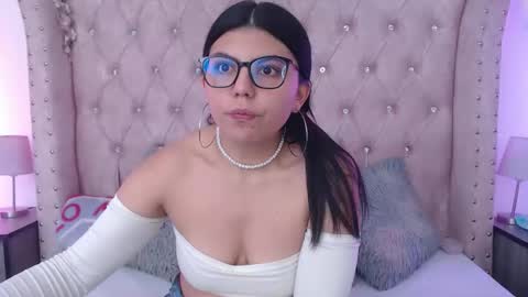 Jessica  online show from December 17, 3:08 pm