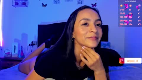 Snapshot of jessica_kss chatting on December 13, 11:17 pm jessica_kss online show from December 13, 11:17 pm