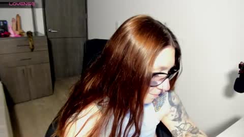 jessica_rabbit777_ online show from July 2, 3:23 am