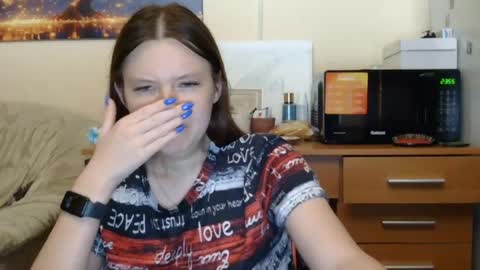jessicaholland1 online show from June 21, 6:58 pm