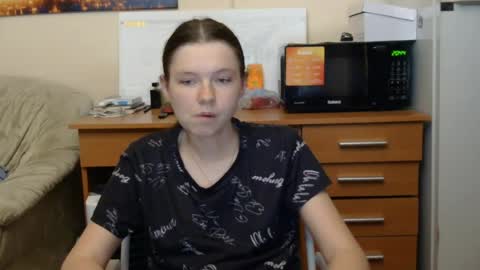jessicaholland1 online show from July 26, 7:55 pm