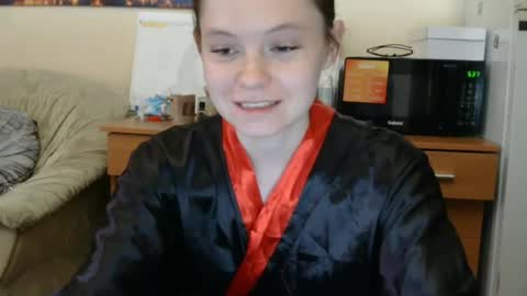 jessicaholland1 online show from June 28, 5:20 pm