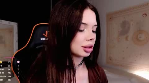 Snapshot of jessie_johns chatting on October 22, 3:35 pm jessie_johns online show from October 22, 3:35 pm