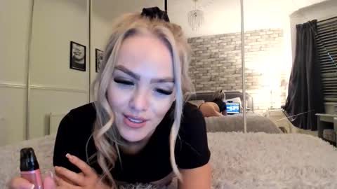 jessiebella0210_ online show from March 2, 9:54 pm