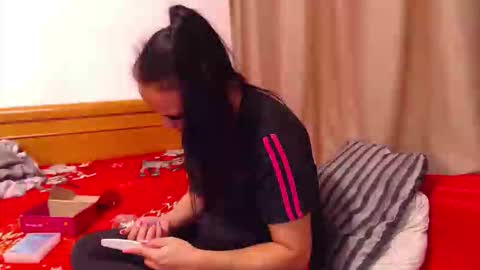 jessiestar3 online show from March 8, 2:15 am