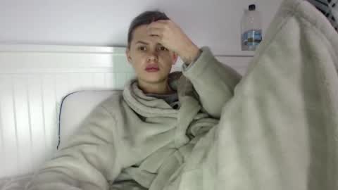 jessieryan online show from December 22, 6:53 am