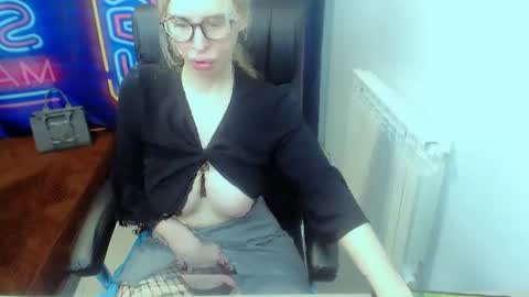 Victoria online show from February 15, 12:26 am