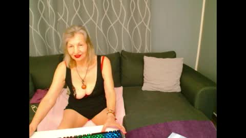 jessy curt online show from December 3, 5:08 am