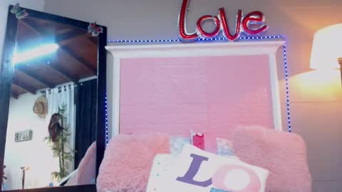 Jessy online show from March 7, 7:49 pm