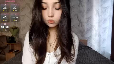 I am Gina ntmu Lets hit 10 Thumbs Up together online show from April 2, 1:18 pm