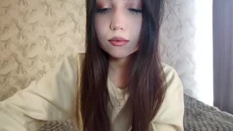 I am Gina ntmu Lets hit 10 Thumbs Up together online show from February 28, 6:17 am