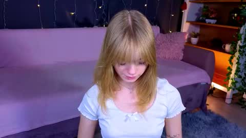 Gwen online show from February 4, 9:24 am