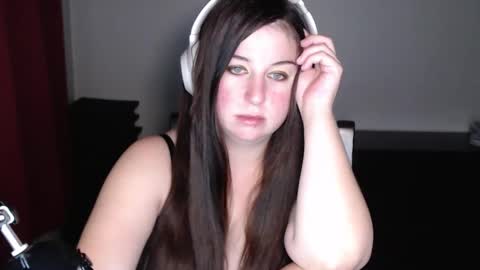 Miss Lovely online show from April 21, 6:42 am