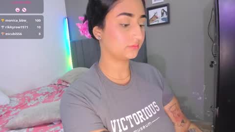 Snapshot of jhacky_sweet chatting on February 26, 1:57 am jhackelin My independent account online show from February 26, 1:57 am