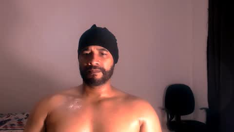 En moreno online show from November 22, 1:37 am