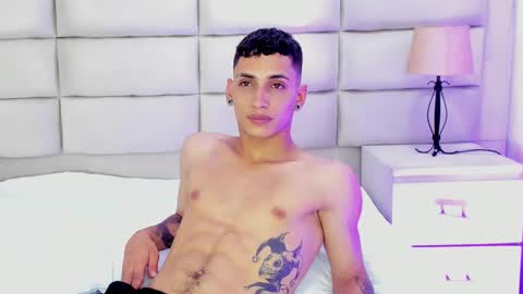 jhoanleandro online show from February 26, 10:49 am