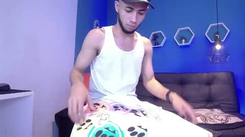 jhon_malo online show from December 21, 5:25 am