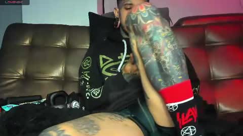 jhonny_ackerman online show from June 24, 7:48 am