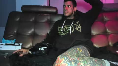 jhonny_ackerman online show from July 5, 4:19 am
