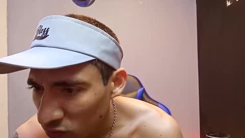 jhonny_thes28 online show from February 15, 6:50 pm